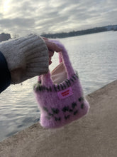 Load image into Gallery viewer, Fluffy bag knitting pattern