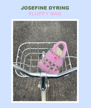 Load image into Gallery viewer, Fluffy bag knitting pattern