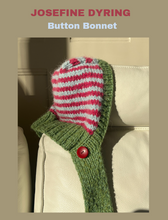 Load image into Gallery viewer, Button Bonnet