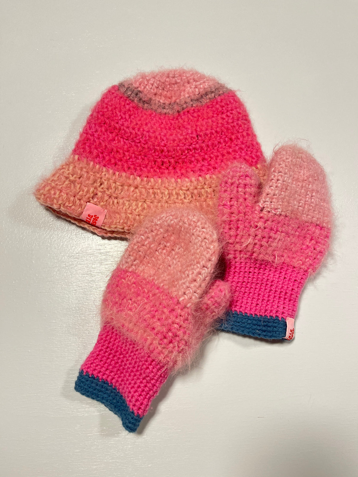 Fluffy hat crochet pattern