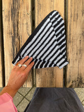 Load image into Gallery viewer, Summer CROCHET bag - preorder
