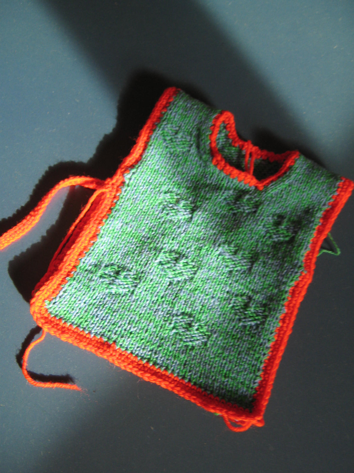 Baby I Heart Vest (knitting pattern)