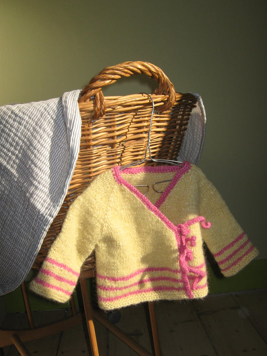 Baby Wrap Cardi (knitting pattern)