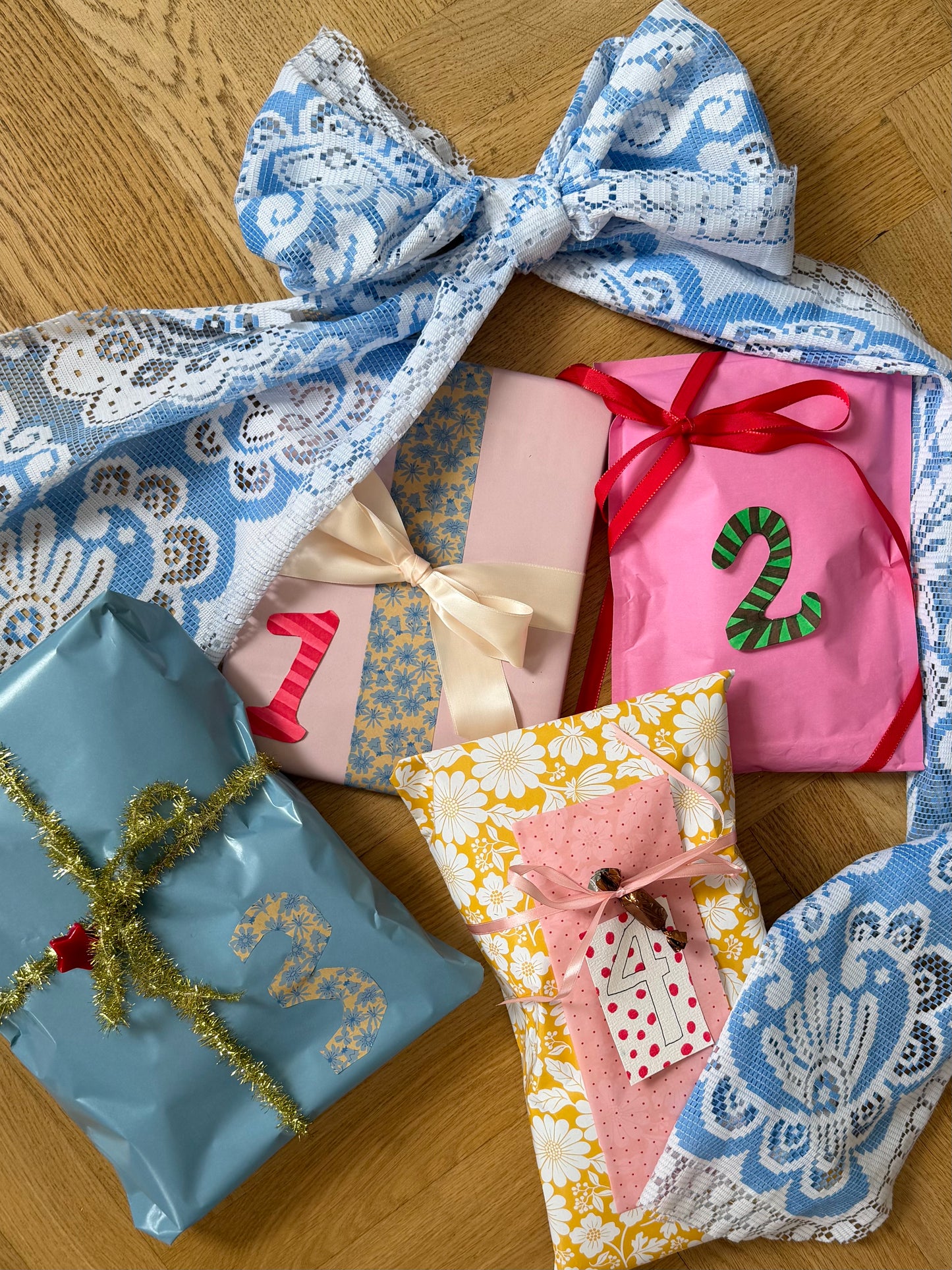 BØRNESTRIK ADVENTSKALENDER