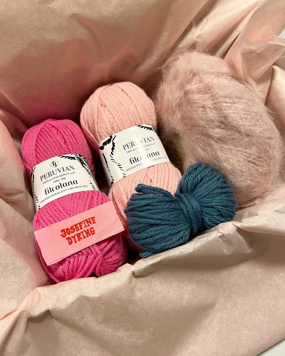 Flufffers crochet kit