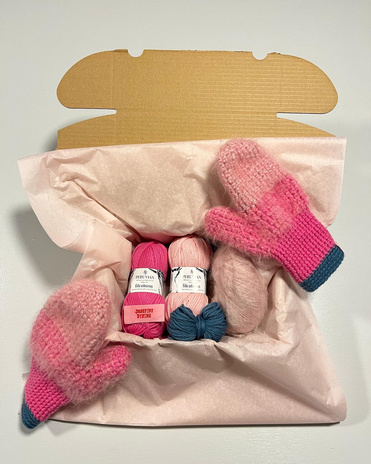 Flufffers crochet kit