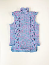 Load image into Gallery viewer, Love on top knitting pattern
